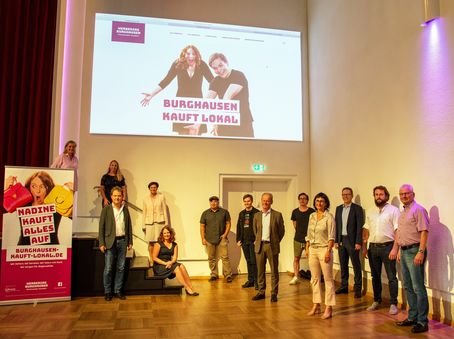 Pressekonferenz zu Burghausen kauft Lokal