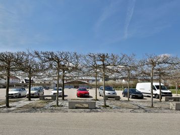 Parkplatz Messehalle