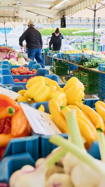 Beste Produkte aus der Region gibt es beim Wochenmarkt in der Messehalle 