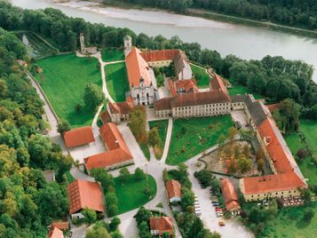 Kloseranlage Raitenhaslach von der Luft