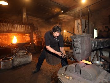 Erlebnisschmieden in der Hammerschmiede.