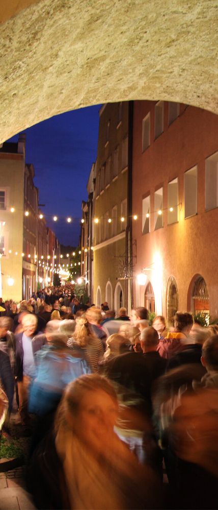 Großer Andrang beim grenzüberschreitenden Brückenfest