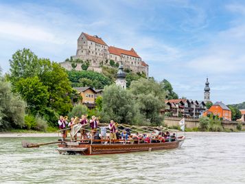 Plättenfahrt mit Musik